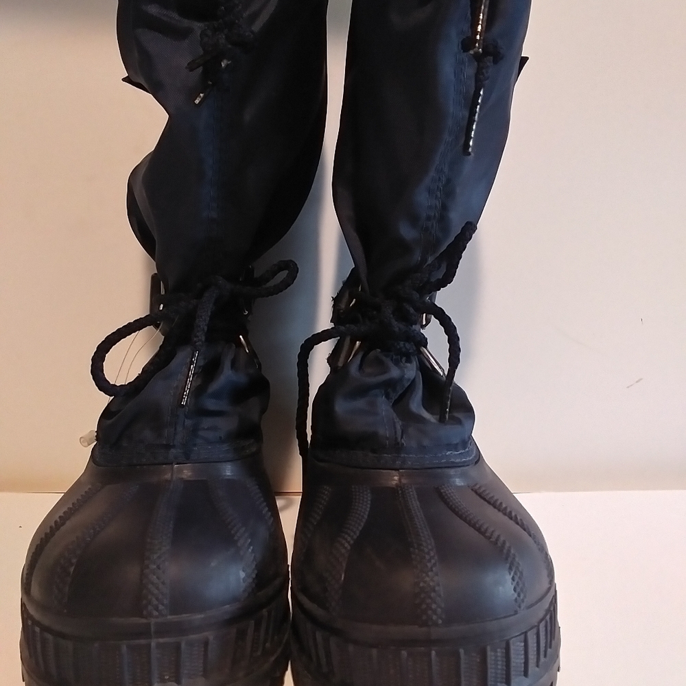 Sorel kids winter boots - Picture 2 of 8